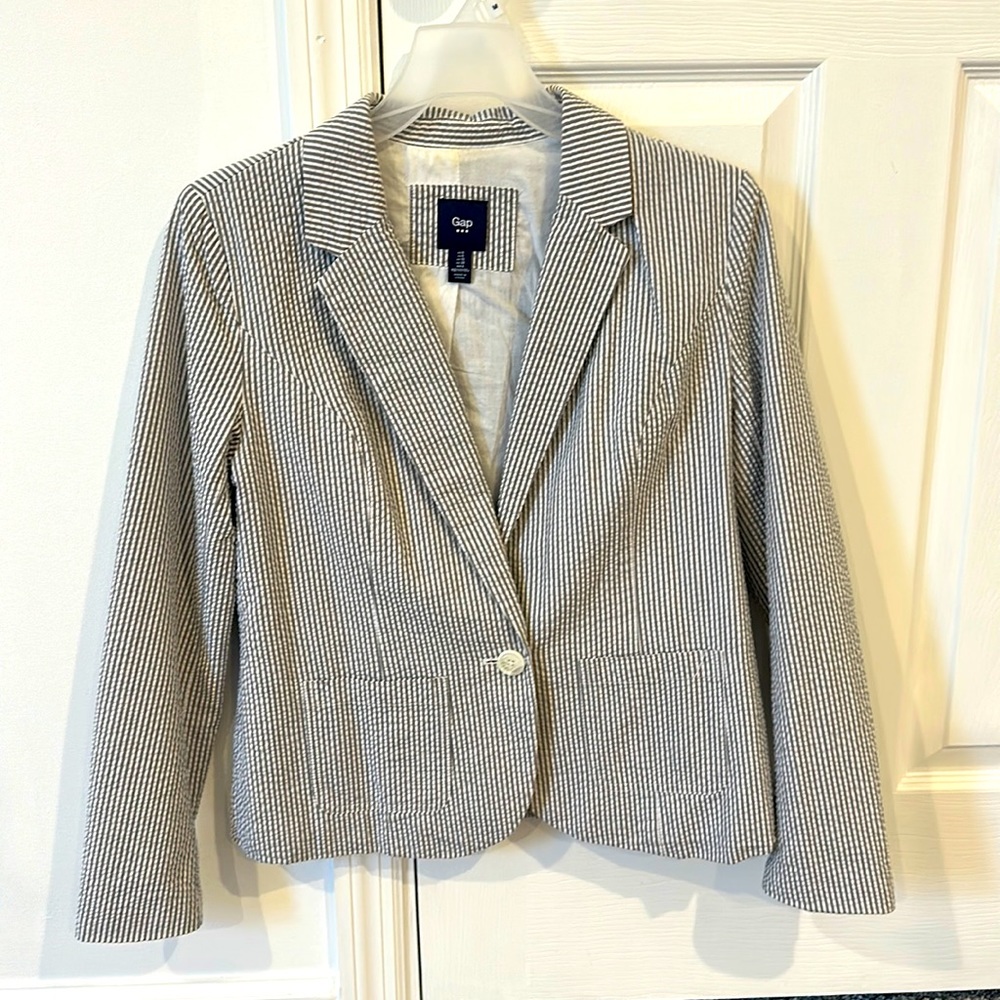 Seersucker GAP blazer